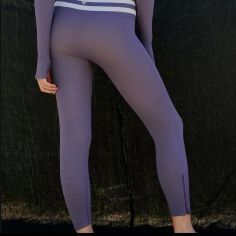 CLOSET CLOSING! FP Movement Legging